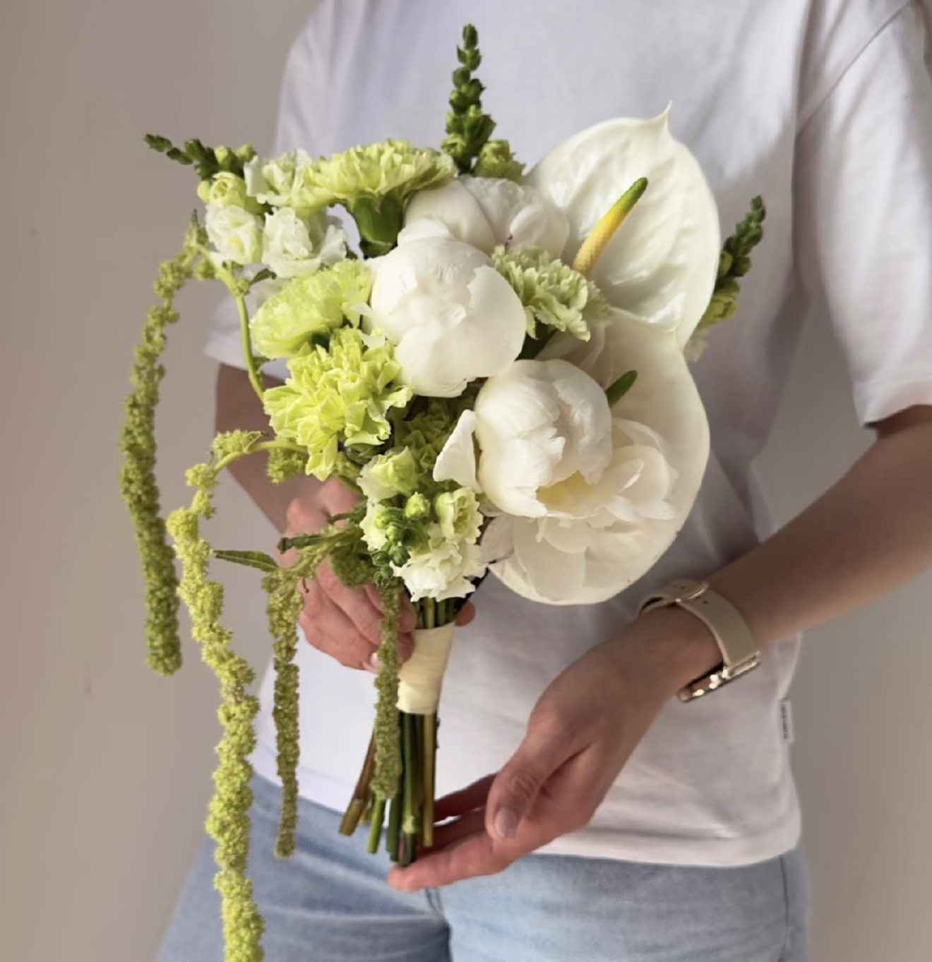 Бует невесты из пиона, амаранта и антириума — THE ÁME Flowers
