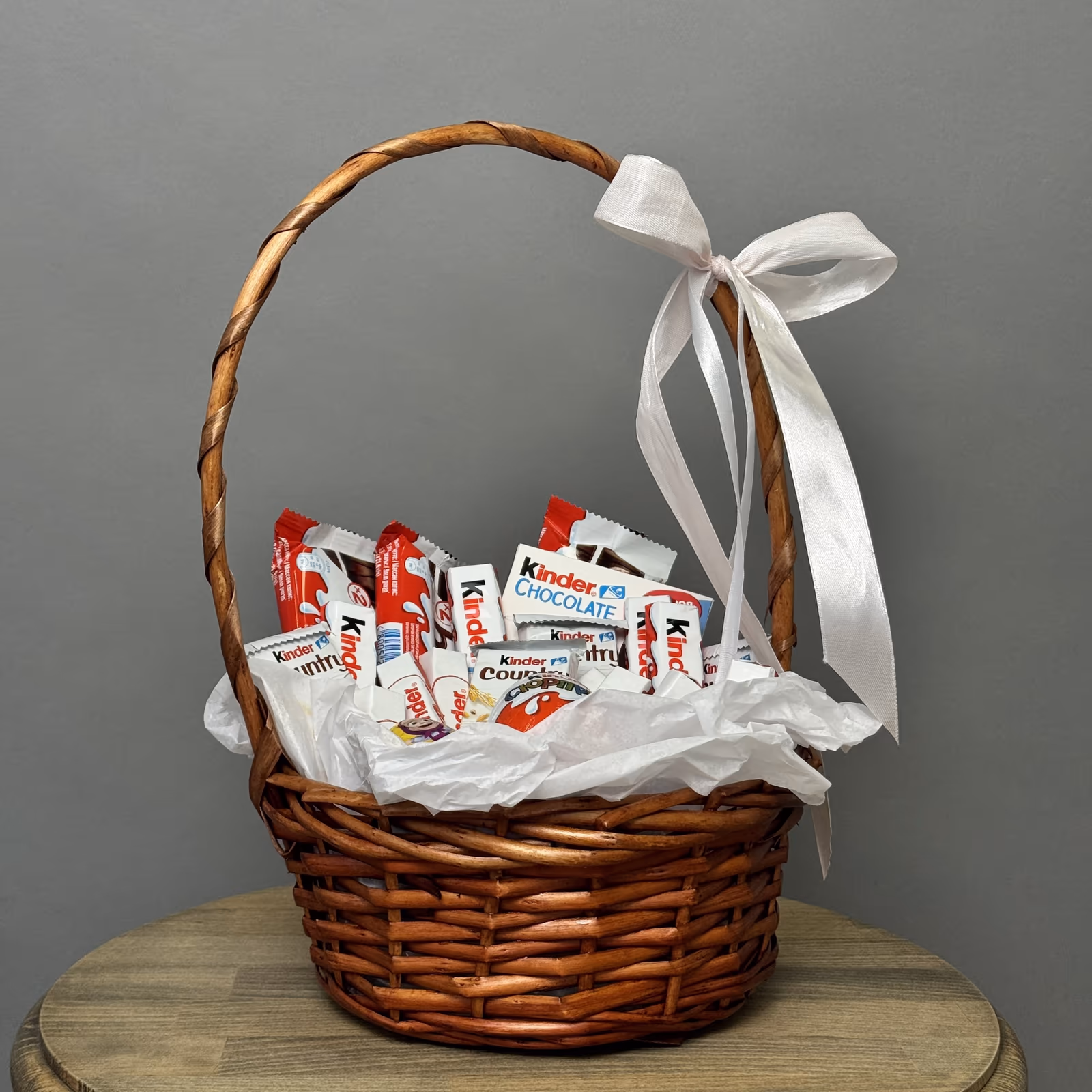 Подарочная корзина Kinder «Сладкое счастье» — фото 2