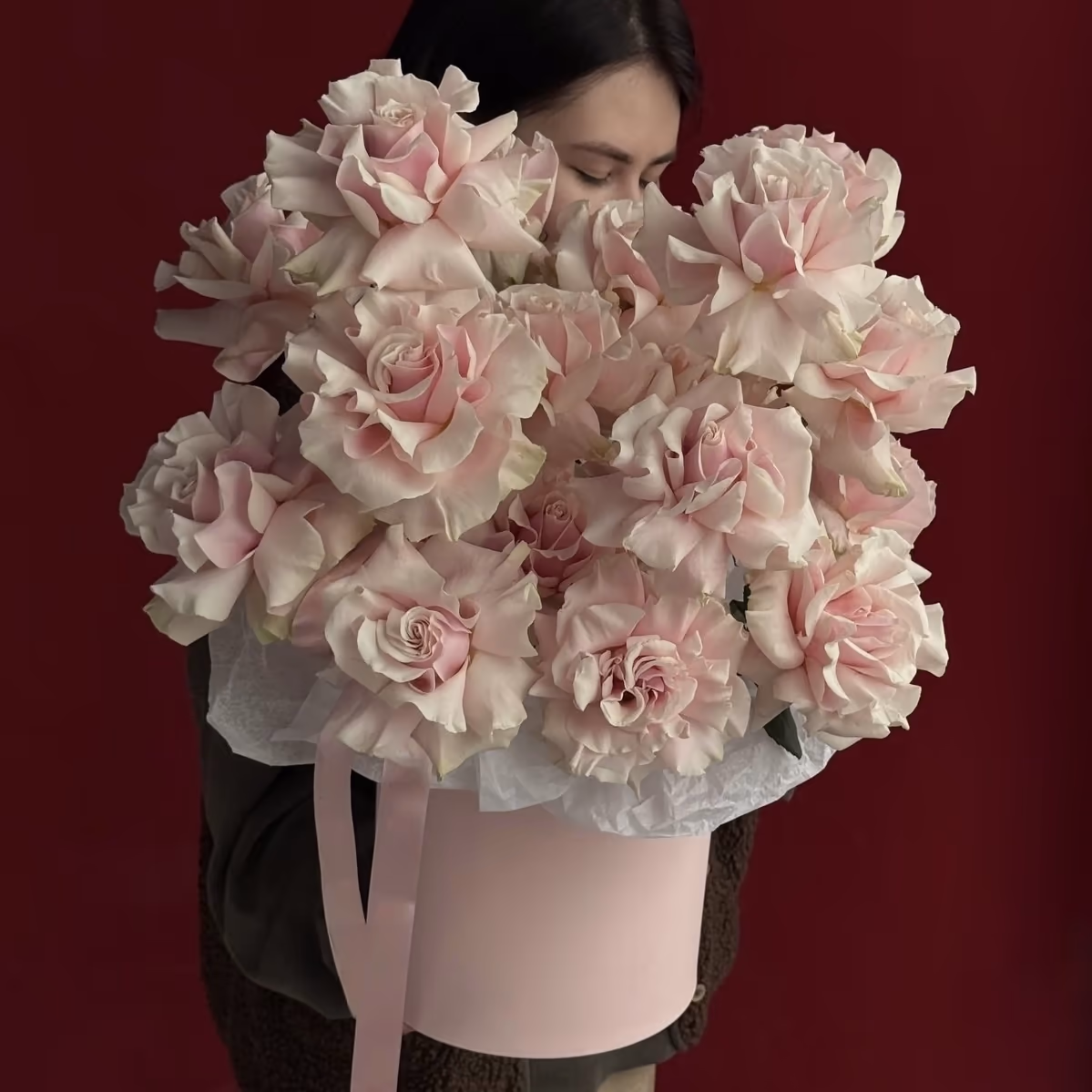 Коробка французских роз Pink Mondial 25шт — THE ÁME Flowers