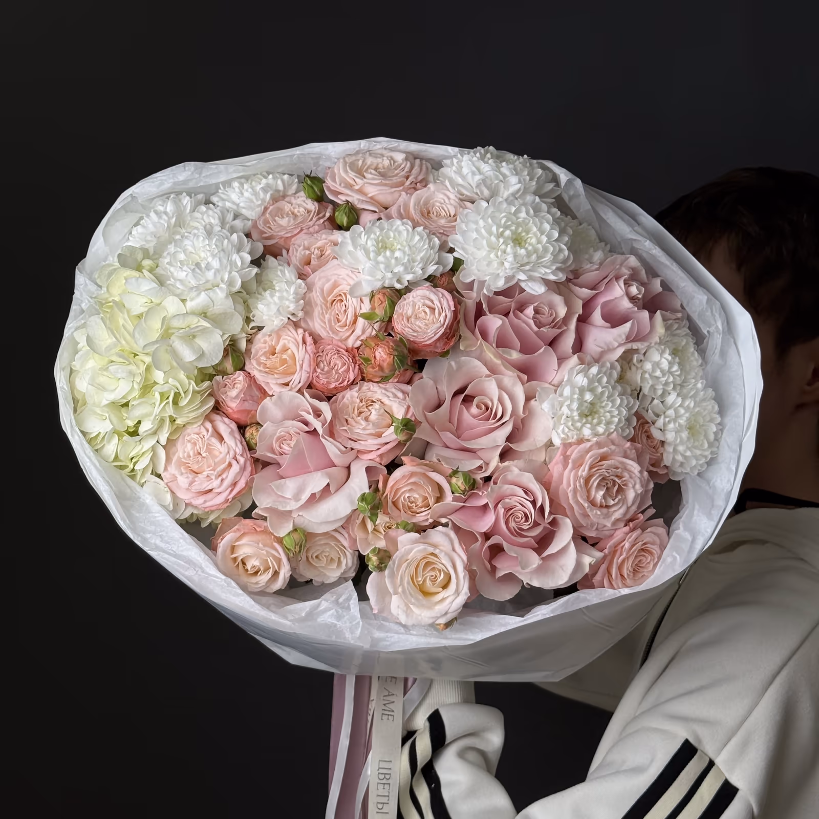 Авторский букет «Тепло твоих рук» — THE ÁME Flowers
