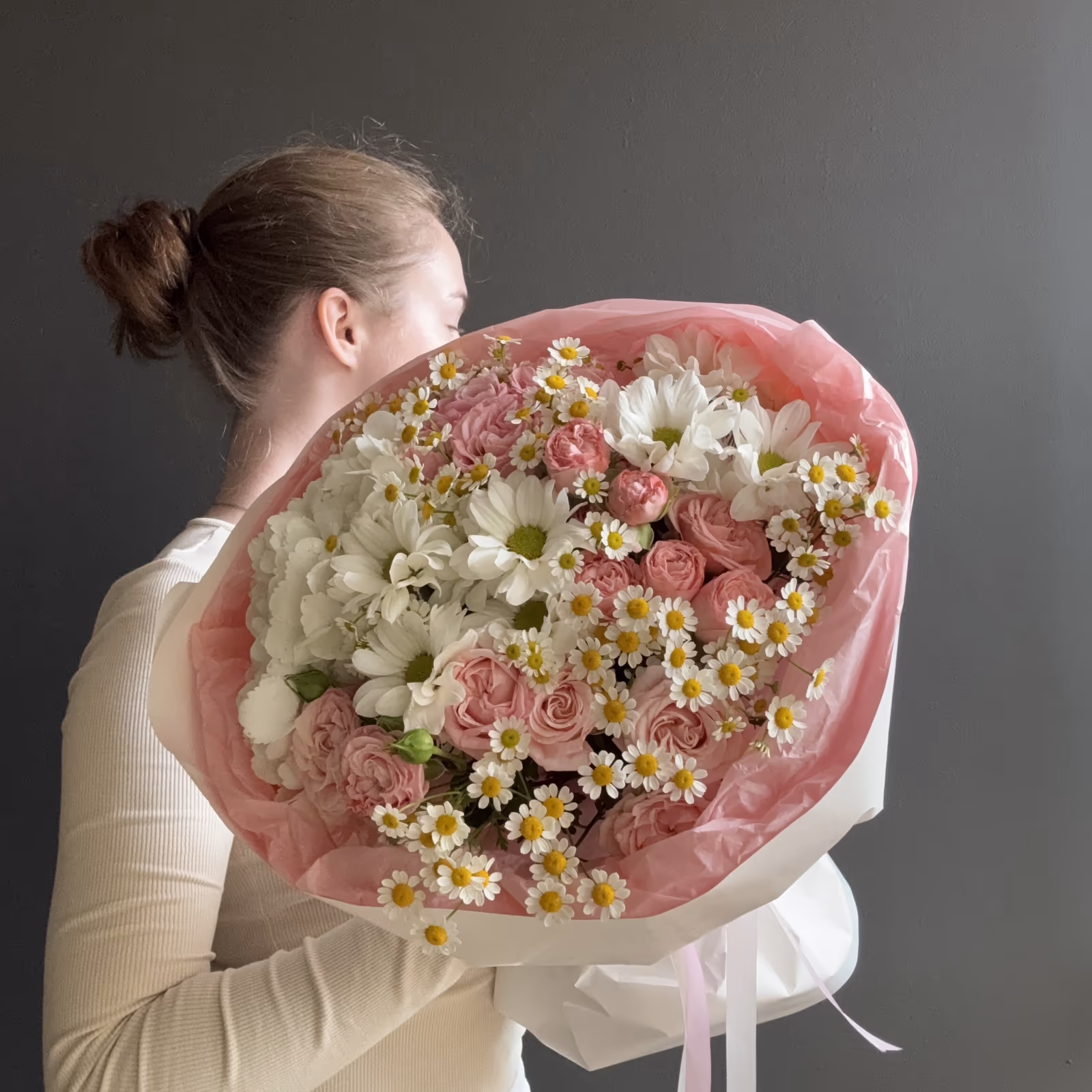 Авторский букет «Ромашковый рассвет» — THE ÁME Flowers