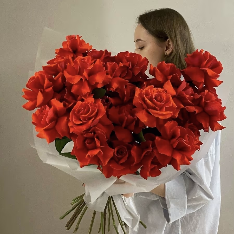 Монобукет из Французских роз Nina 25шт — THE ÁME Flowers