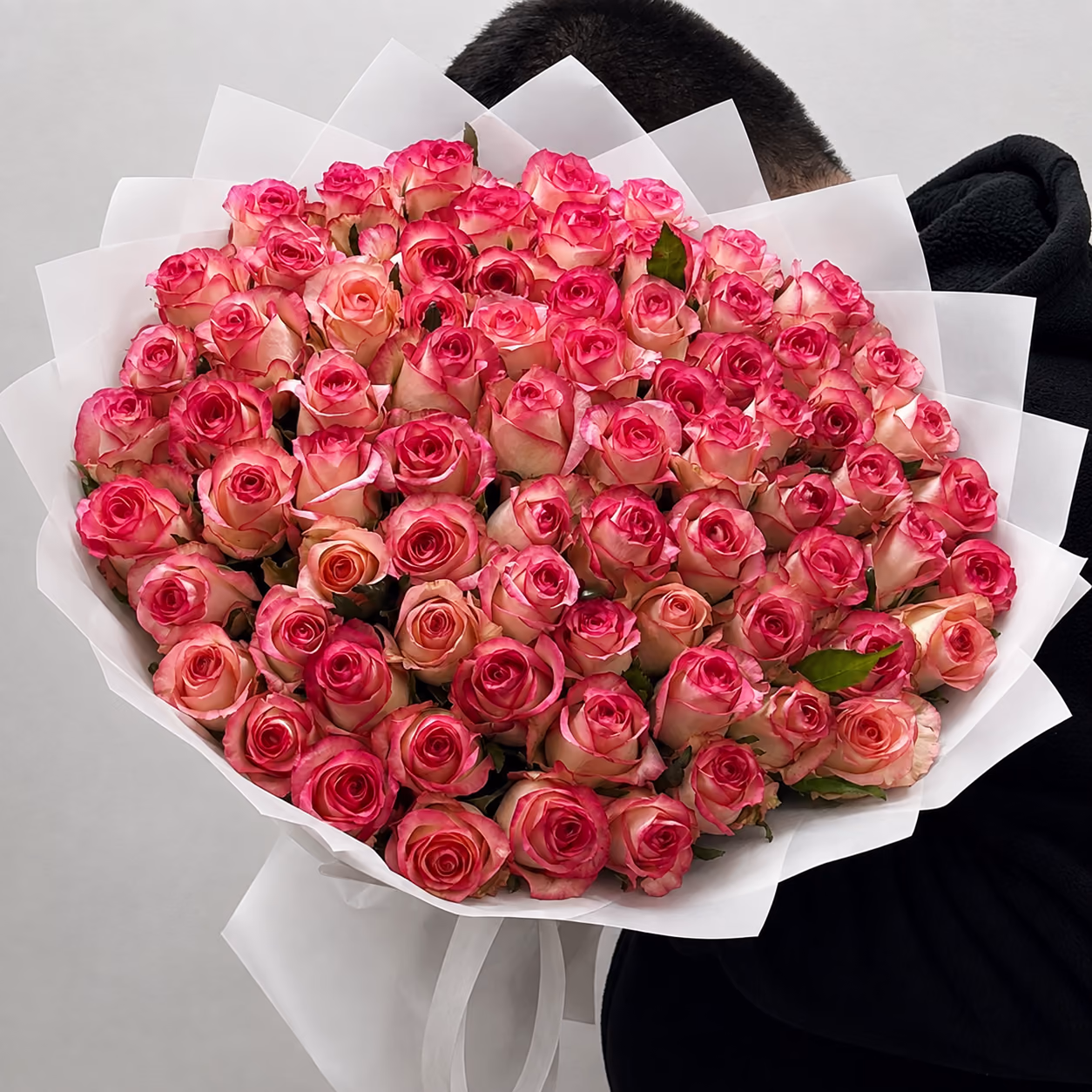Огромный букет из 101 розовой розы — THE ÁME Flowers