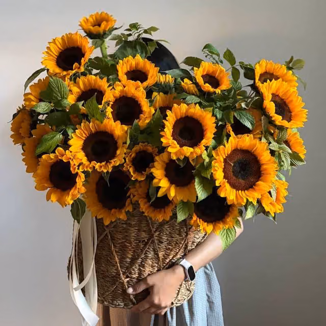 Корзина из подсолнухов «Солнечный» — THE ÁME Flowers