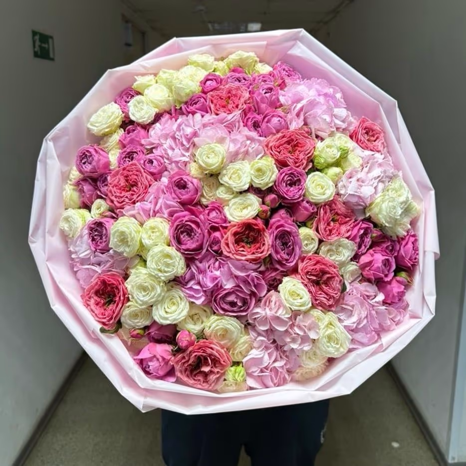 Авторский букет «Розовое вдохновение» — THE ÁME Flowers