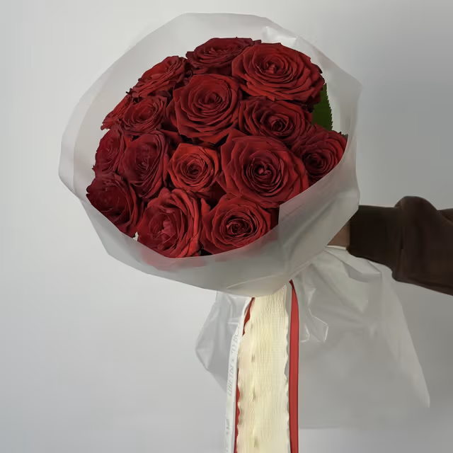 Монобукет из 11 красных роз «Искренние чувства» — THE ÁME Flowers
