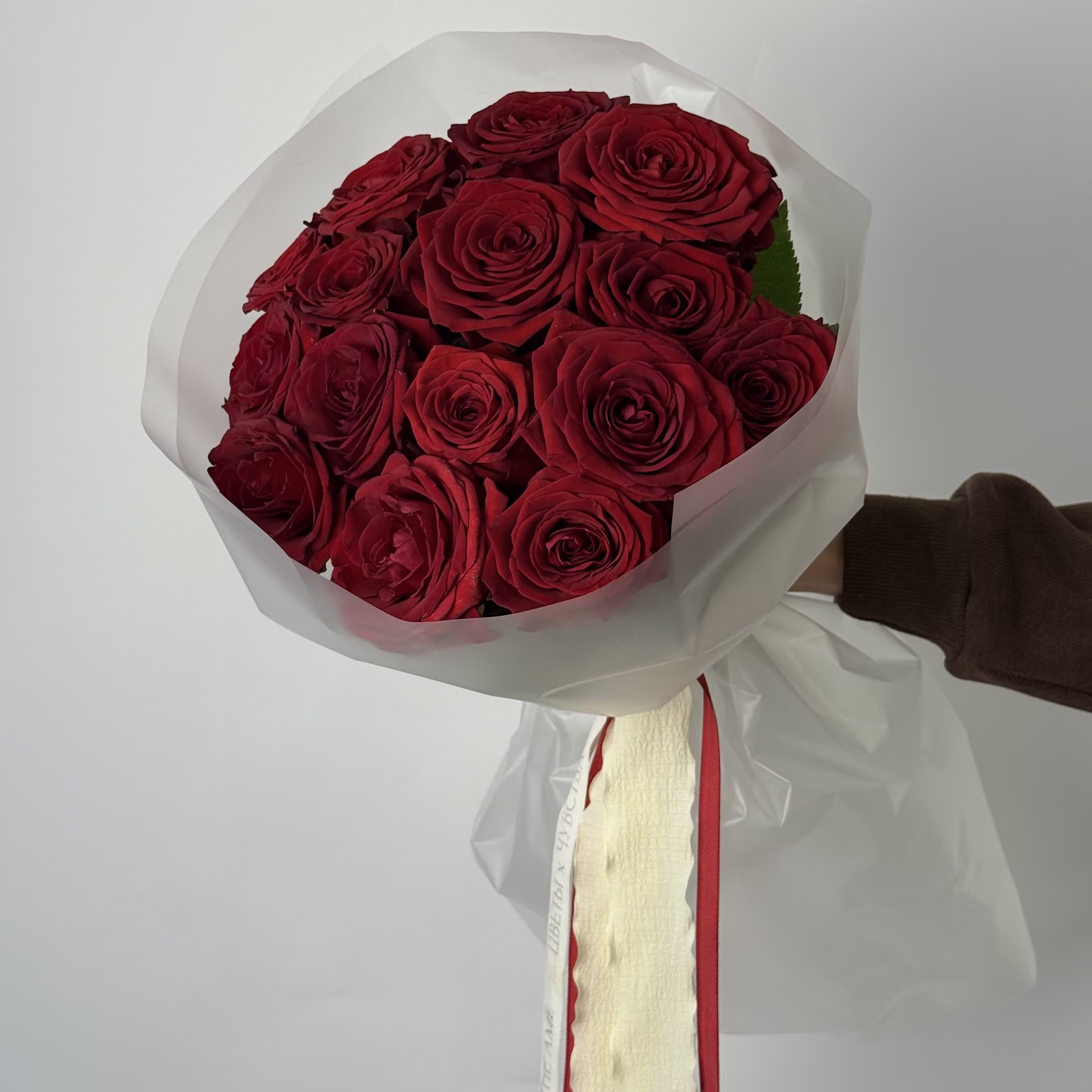 Монобукет из 11 красных роз «Искренние чувства» — THE ÁME Flowers