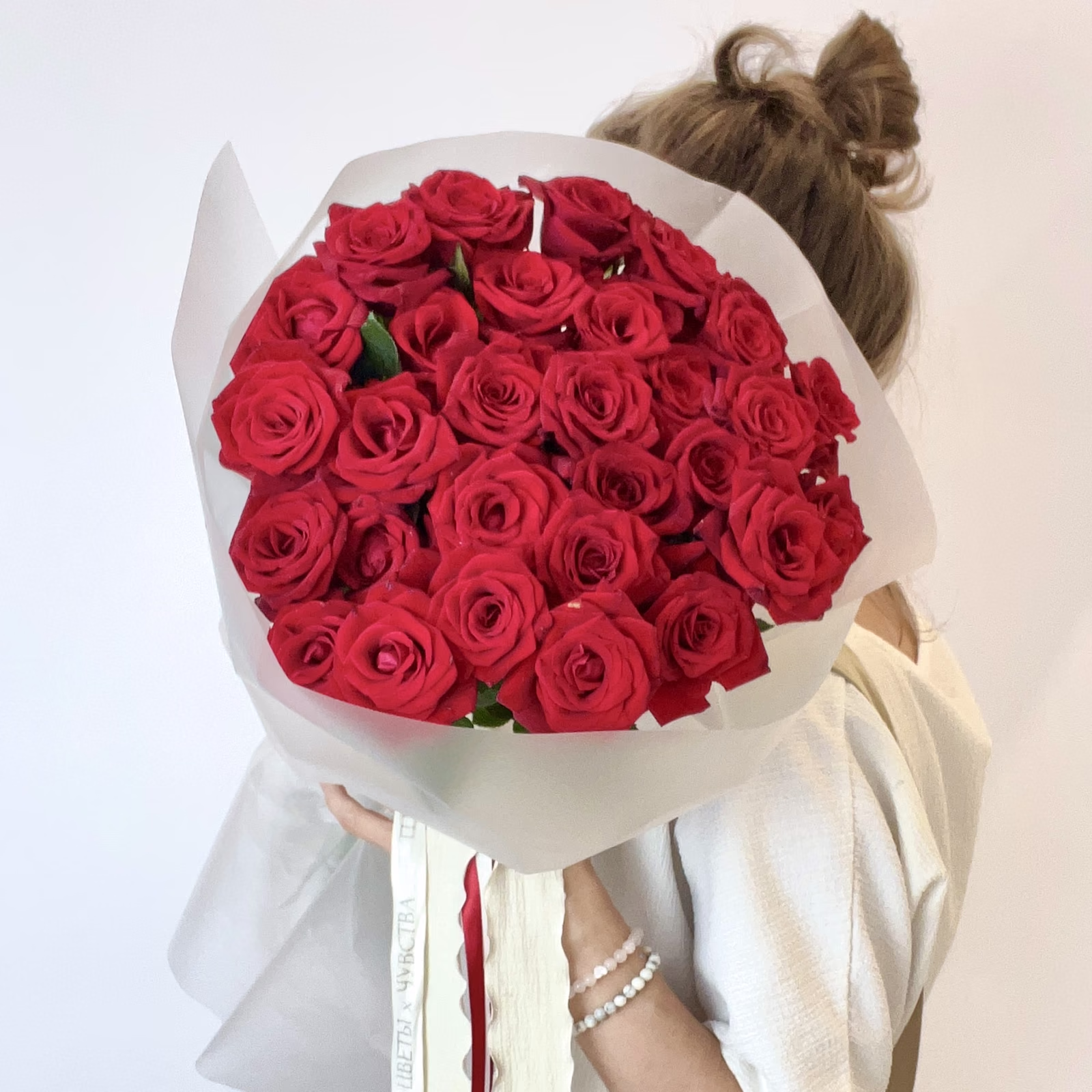 Монобукет из 31 красных роз «Классика любви» — THE ÁME Flowers