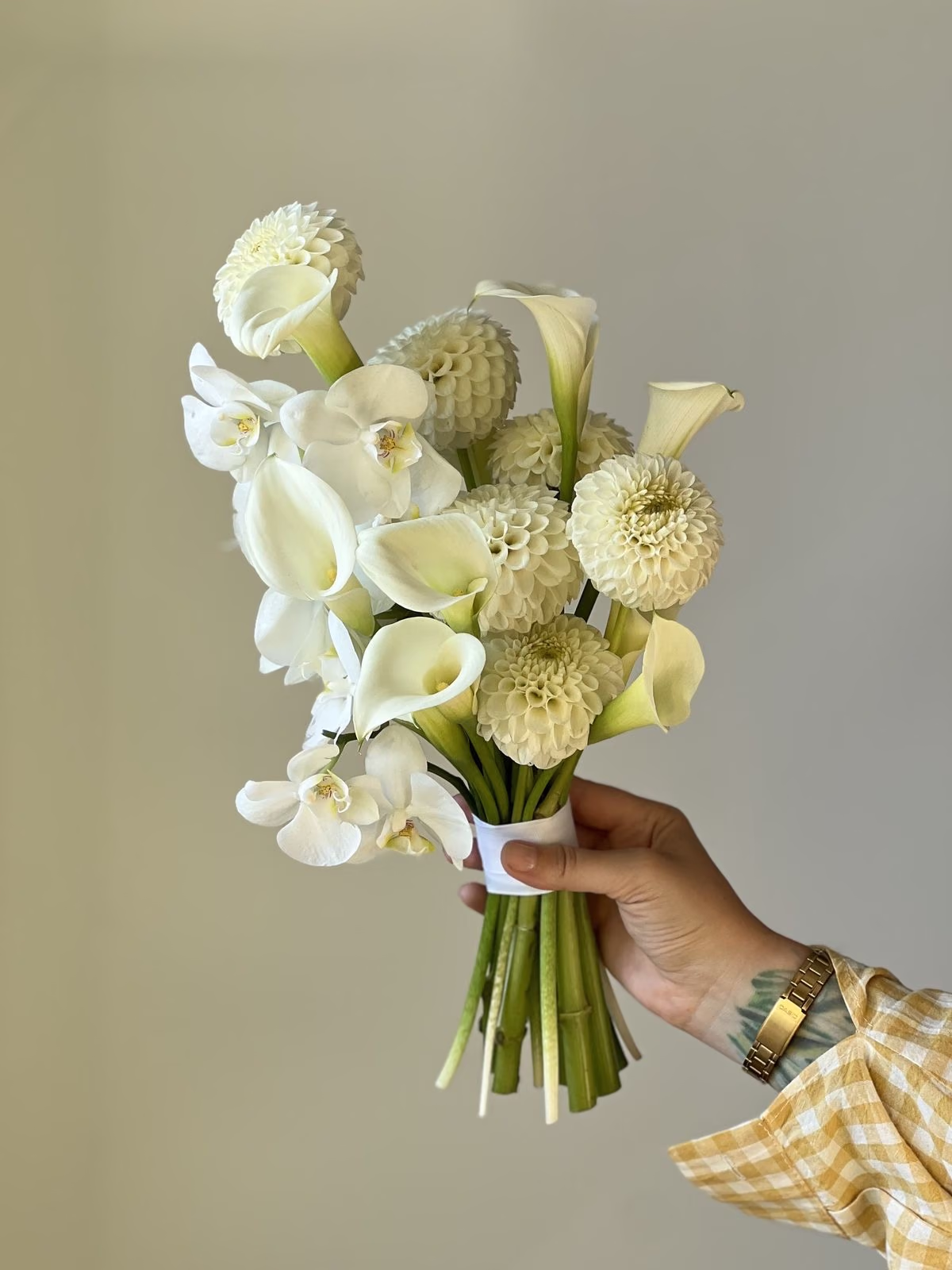 Свадебный букет с орхидеями и каллами — THE ÁME Flowers