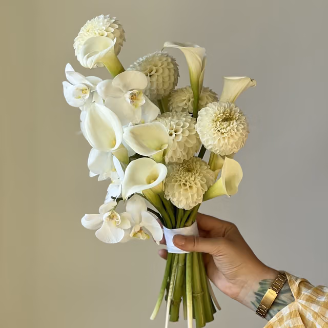 Свадебный букет с орхидеями и каллами — THE ÁME Flowers