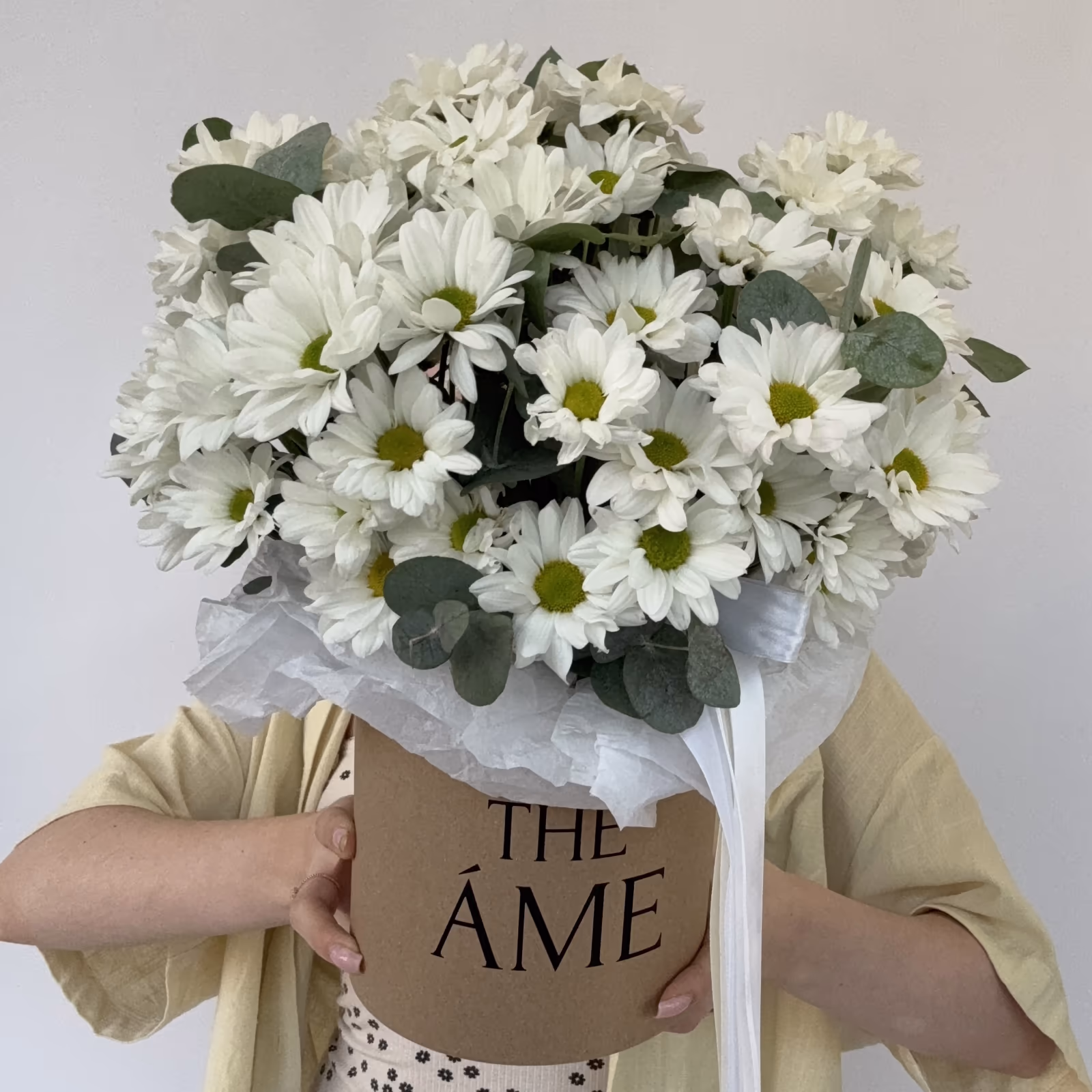 Коробка с цветами «Нежное дыхание» от The Áme с доставкой по Сочи