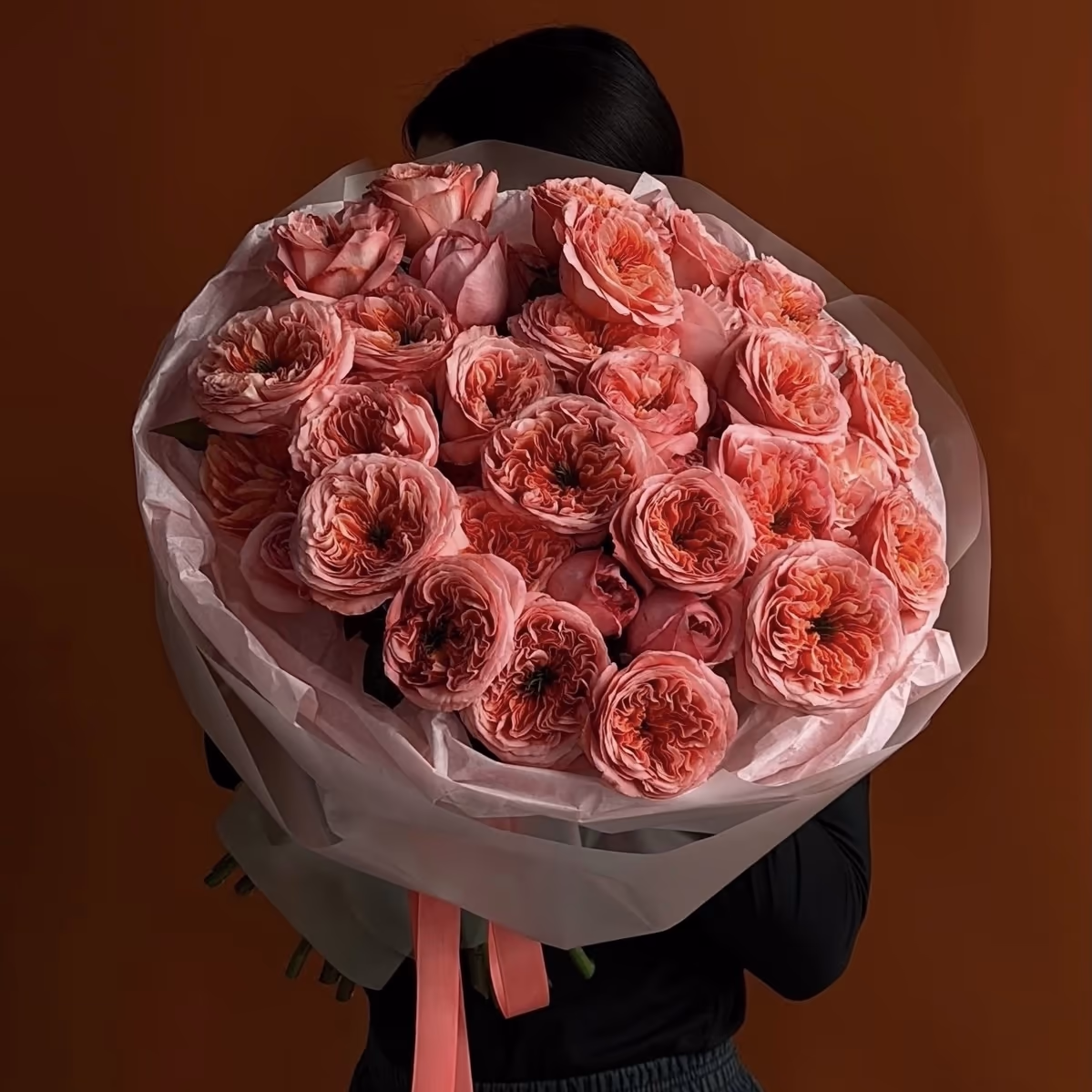 Монобукет из пионовидных роз — THE ÁME Flowers